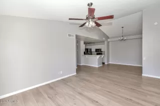 Photo #5: 6469102 Listing