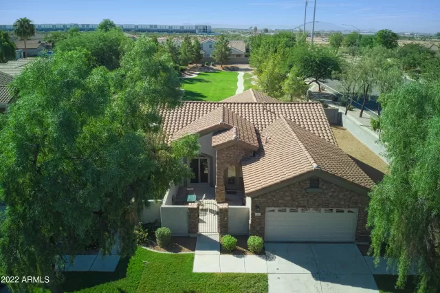 MLS: 6469154 Condo For Sale