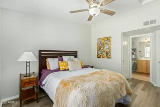 Photo #6: 6469955 Listing