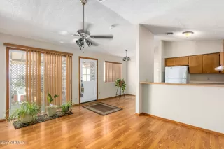 Photo #4: 6469997 Listing 