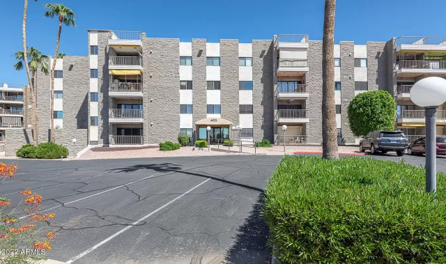 MLS: 6470273 Condo For Sale