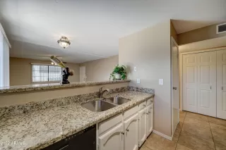 Photo #6: 6470369 Listing