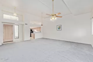 Photo #5: 6470831 Listing