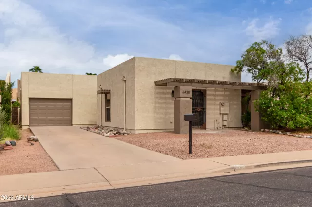 MLS: 6471139 Condo For Sale