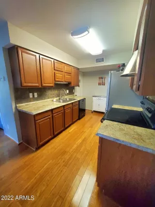 Photo #4: 6471507 Listing