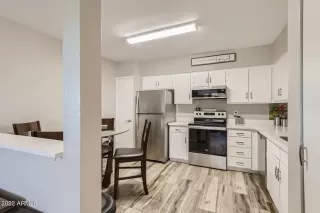 Photo #4: 6472129 Listing