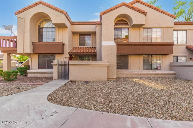 MLS: 6472219 Condo For Sale