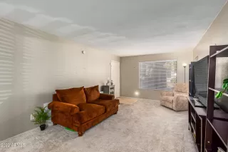 Photo #5: 6472219 Listing 