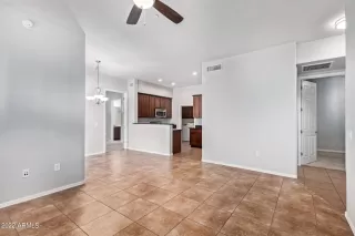 Photo #4: 6472241 Listing