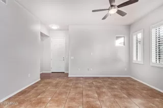 Photo #5: 6472241 Listing