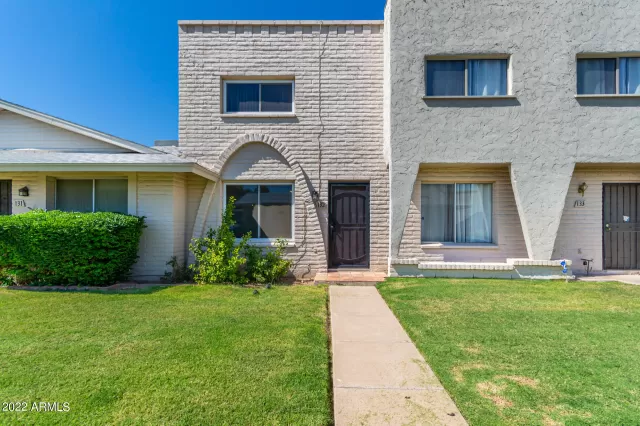 MLS: 6472251 Condo For Sale