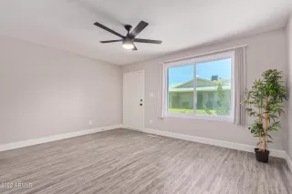 Photo #6: 6472251 Listing