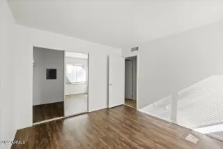 Photo #6: 6472733 Listing