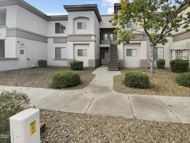 MLS: 6472772 Condo For Sale