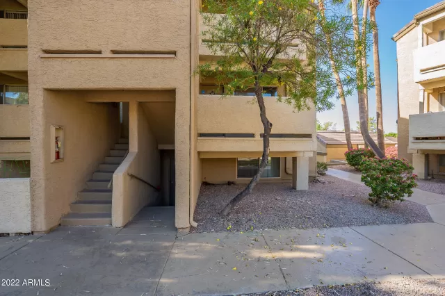 MLS: 6473168 Condo For Sale