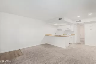 Photo #2: 6473929 Listing 