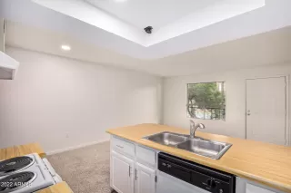 Photo #6: 6473929 Listing 