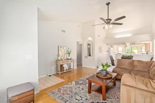 Photo #5: 6474317 Listing 