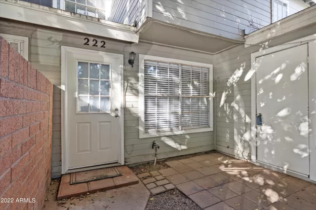 MLS: 6474613 Condo For Sale