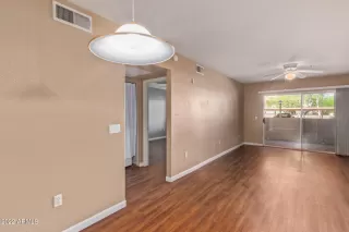 Photo #5: 6474653 Listing