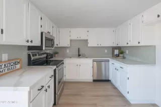 Photo #1: 6474867 Listing 