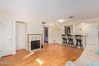 Photo #2: 6475110 Listing