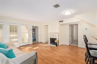 Photo #4: 6475110 Listing