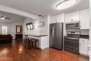 Photo #4: 6475214 Listing