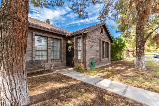 MLS: 6475631 Condo For Sale