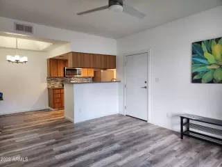 Photo #5: 6475783 Listing 