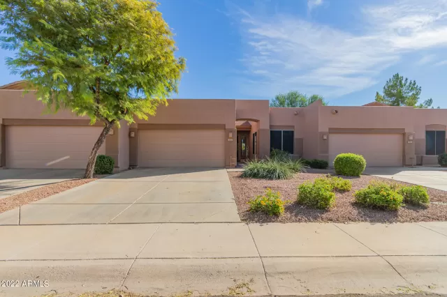MLS: 6475953 Condo For Sale