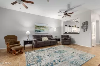 Photo #6: 6475953 Listing 