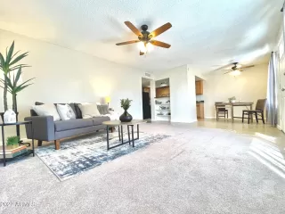 Photo #2: 6476370 Listing 