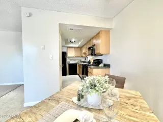 Photo #5: 6476370 Listing 