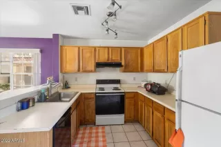 Photo #2: 6477117 Listing