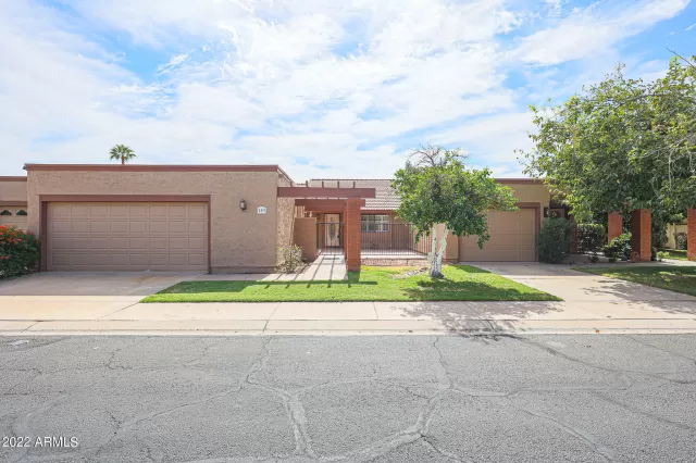 MLS: 6477663 Condo For Sale