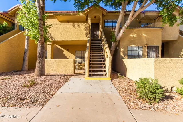 MLS: 6477699 Condo For Sale