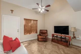 Photo #5: 6477699 Listing