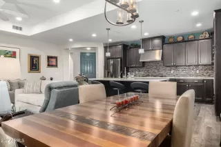 Photo #1: 6477727 Listing 