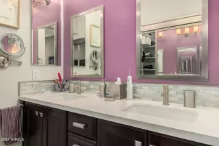 Photo #2: 6477727 Listing 