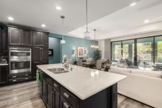 Photo #6: 6477727 Listing 