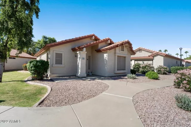 MLS: 6477748 Condo For Sale