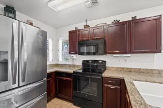 Photo #4: 6477748 Listing