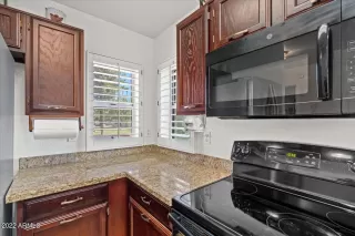 Photo #5: 6477748 Listing