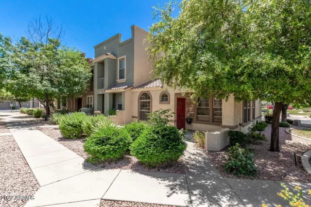 MLS: 6477939 Condo For Sale
