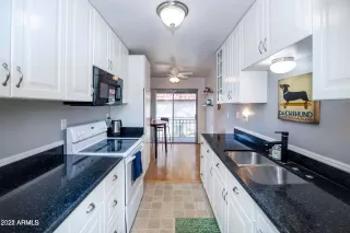 Photo #4: 6477960 Listing