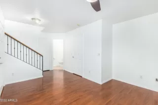 Photo #6: 6478096 Listing