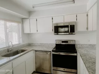 Photo #2: 6478402 Listing 