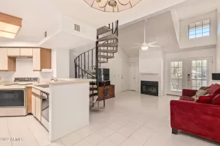 Photo #2: 6479266 Listing