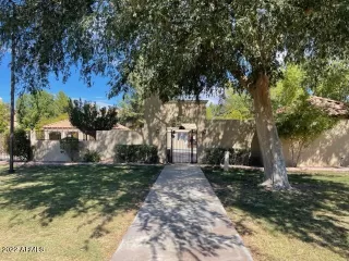 Photo #4: 6479325 Listing